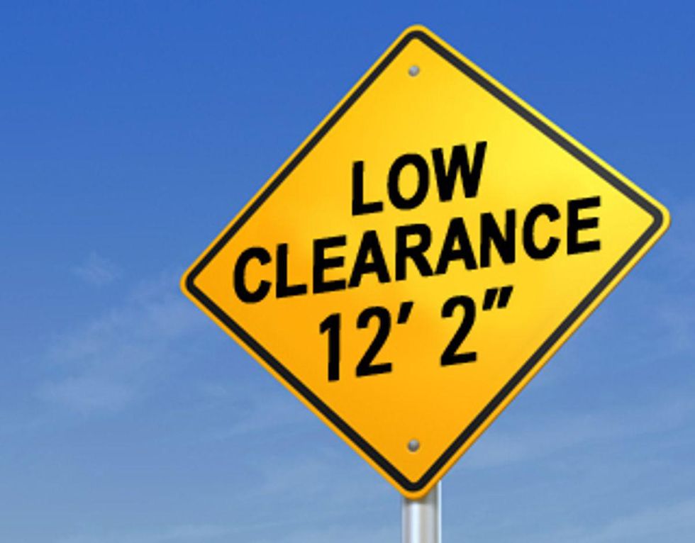5 Safety Tips to Avoid Low Clearance Accidents