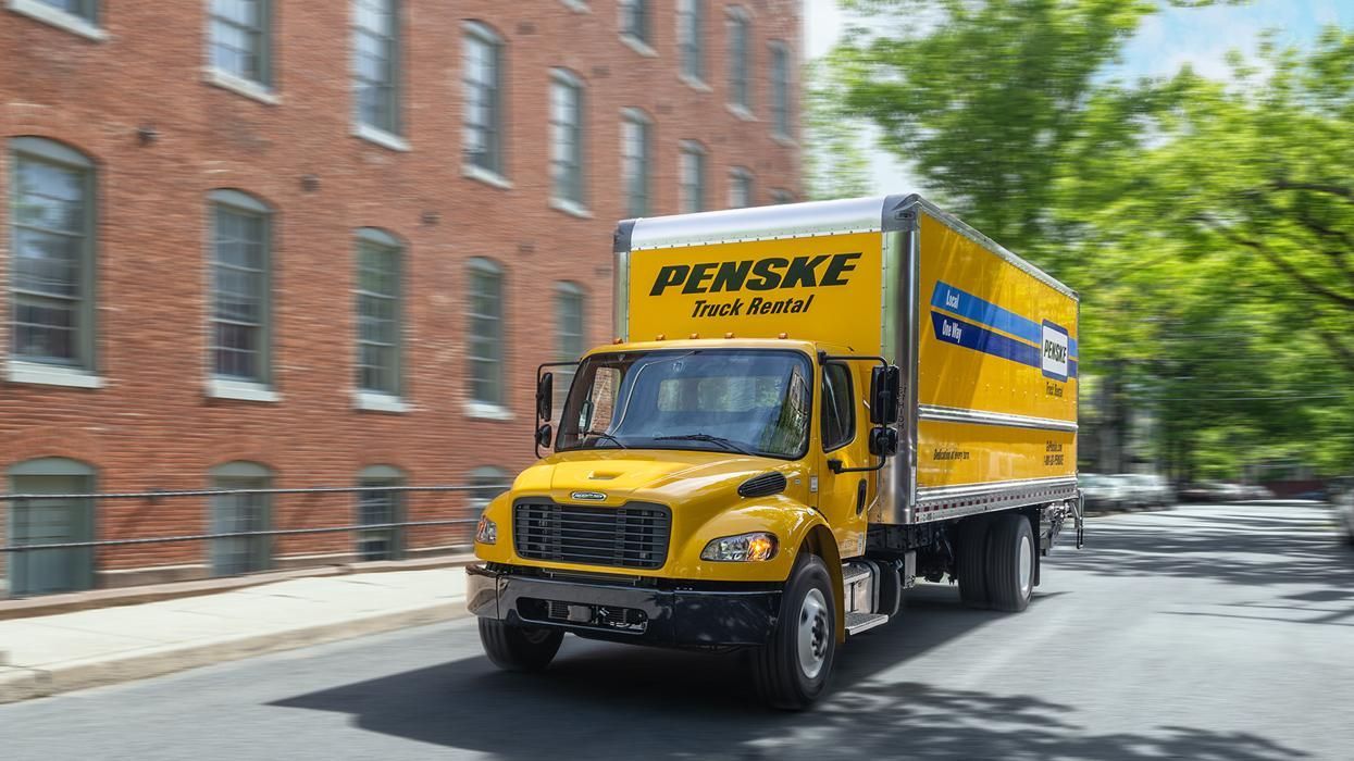 Photo of a Penske Medium-Duty Box Truck Rental