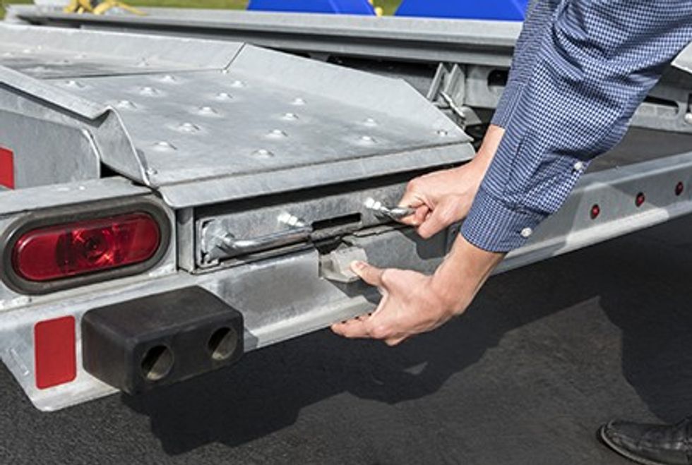 User connecting a car carrier